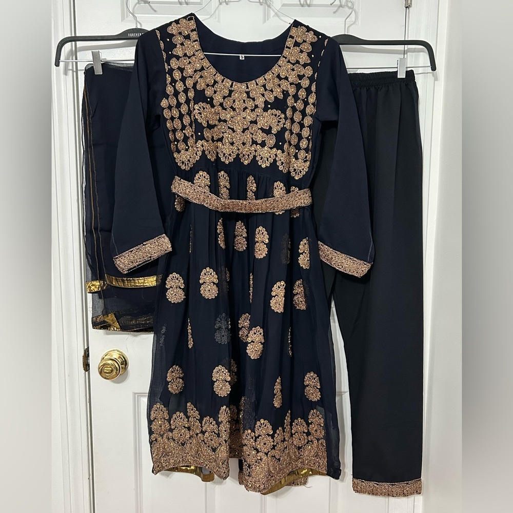 Pakistani 4 piece stitched suit in navy chiffon and gold embroidery